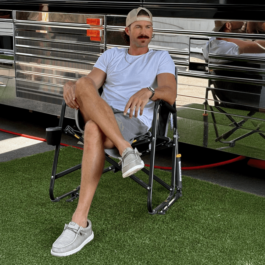 Wally Stretch Sox - Red - Image 2